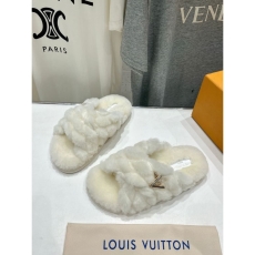 Louis Vuitton Slippers